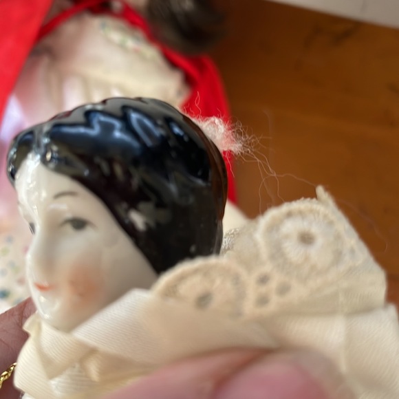 VINTAGE Set of Four Porcelain Ornament 8" Dolls - Picture 11 of 11